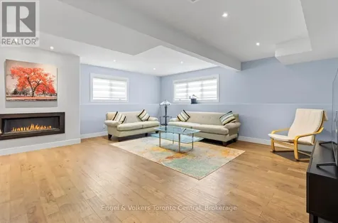 14 Thomas Street Wasaga Beach ON L9Z 2Y9