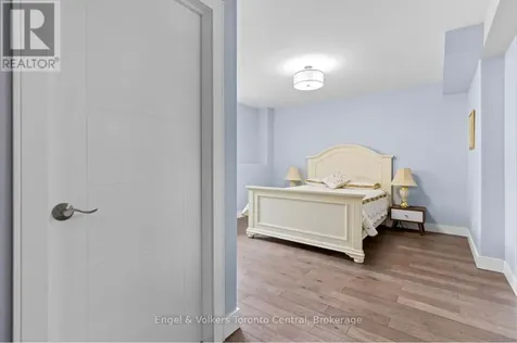 14 Thomas Street Wasaga Beach ON L9Z 2Y9