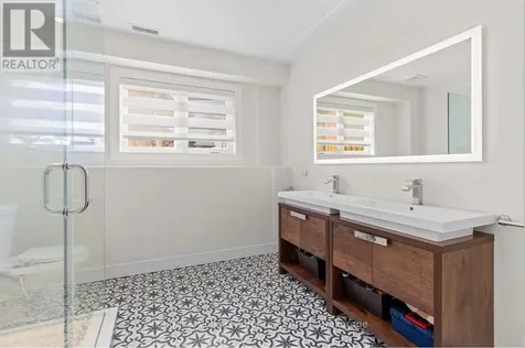 14 Thomas Street Wasaga Beach ON L9Z 2Y9