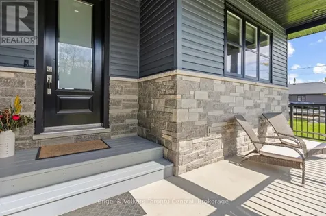 14 Thomas Street Wasaga Beach ON L9Z 2Y9