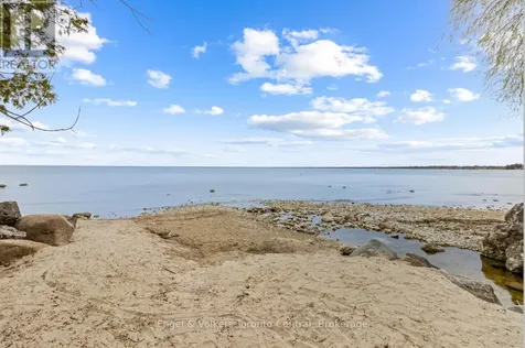 14 Thomas Street Wasaga Beach ON L9Z 2Y9