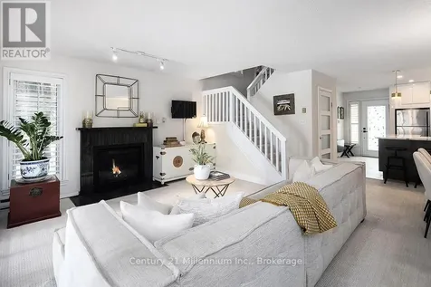 493 Oxbow Crescent Collingwood ON L9Y 5B4