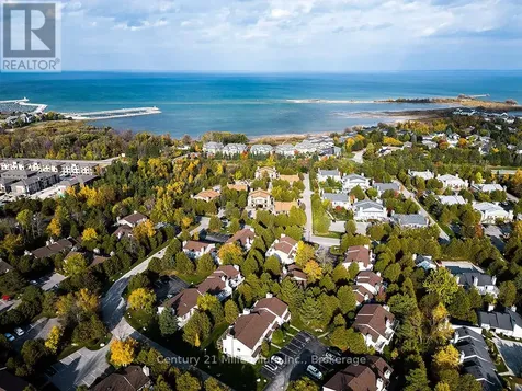 493 Oxbow Crescent Collingwood ON L9Y 5B4