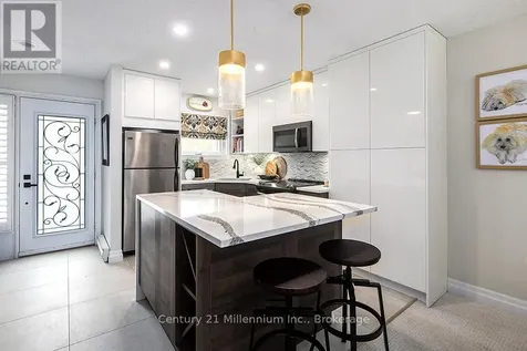 493 Oxbow Crescent Collingwood ON L9Y 5B4