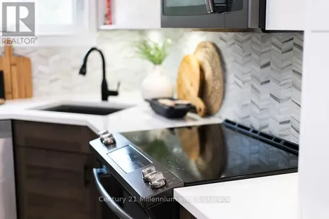 493 Oxbow Crescent Collingwood ON L9Y 5B4