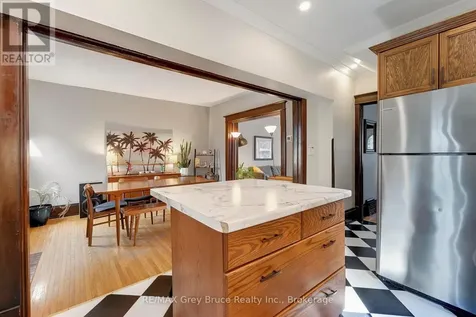 407 5th Street East Owen Sound ON N4K 1C9