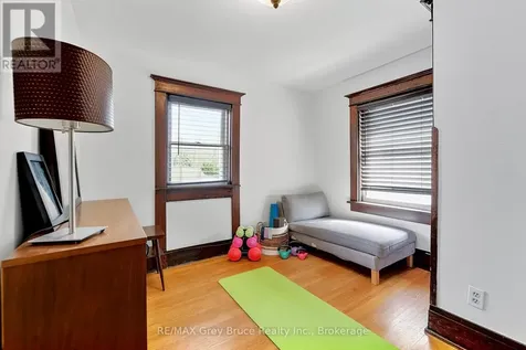 407 5th Street East Owen Sound ON N4K 1C9