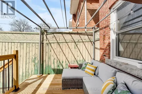 407 5th Street East Owen Sound ON N4K 1C9