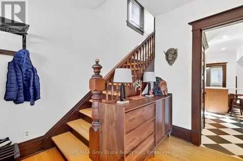 407 5th Street East Owen Sound ON N4K 1C9