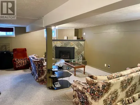 1038 Wellington Street Saugeen Shores ON N0H 2C3