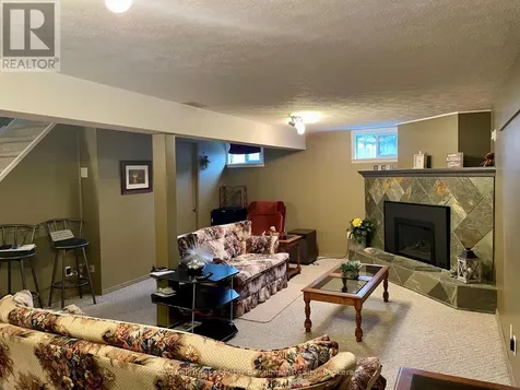 1038 Wellington Street Saugeen Shores ON N0H 2C3