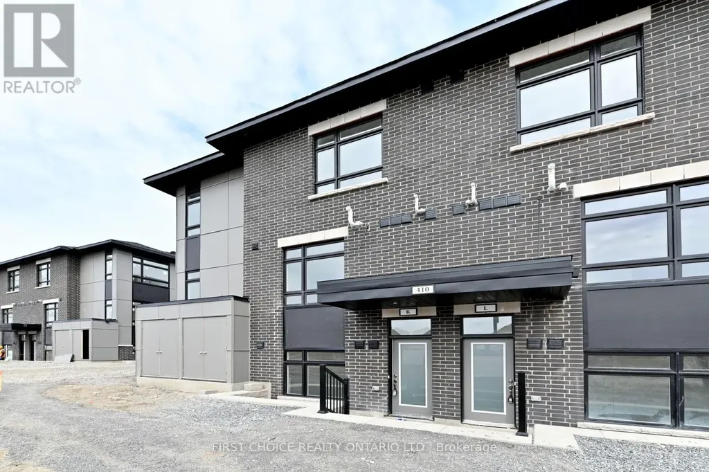 410 Rolling Meadow Crescent Ottawa ON K1W 0S1