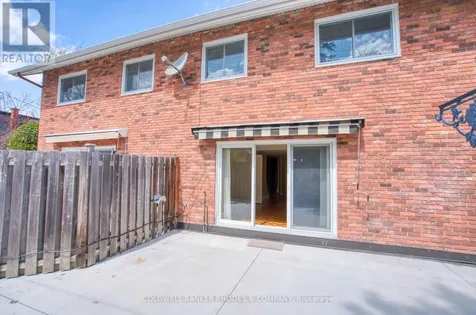 215 Mackay Street Ottawa ON K1M 2B6