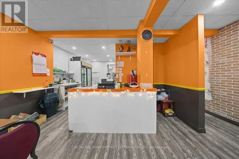 827 Somerset Street West Ottawa ON K1R 6R4