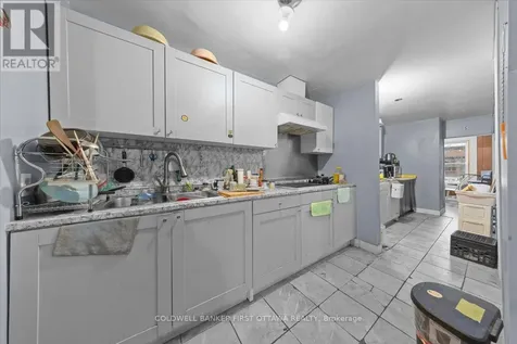 827 Somerset Street West Ottawa ON K1R 6R4