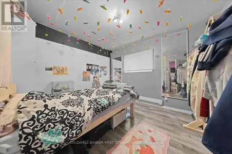 827 Somerset Street West Ottawa ON K1R 6R4