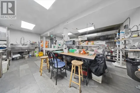 827 Somerset Street West Ottawa ON K1R 6R4