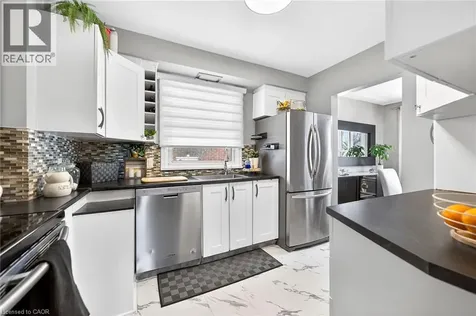 624 Upper Ottawa Street Hamilton ON L8T 3T5