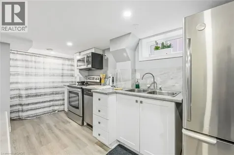 624 Upper Ottawa Street Hamilton ON L8T 3T5