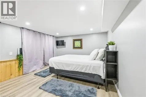 624 Upper Ottawa Street Hamilton ON L8T 3T5