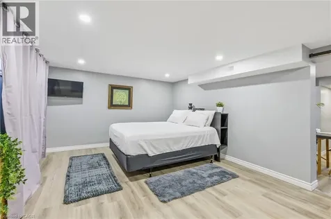 624 Upper Ottawa Street Hamilton ON L8T 3T5