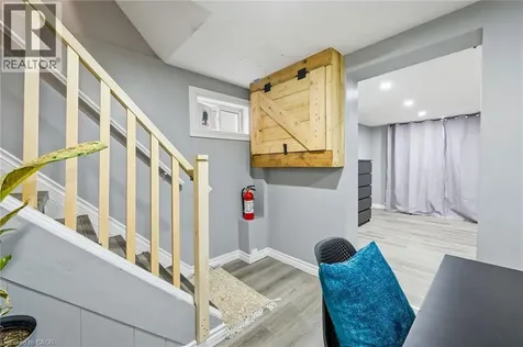 624 Upper Ottawa Street Hamilton ON L8T 3T5