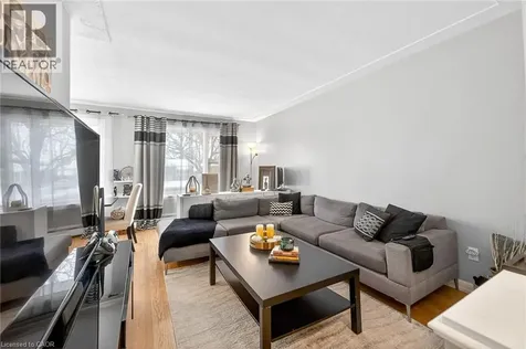 624 Upper Ottawa Street Hamilton ON L8T 3T5
