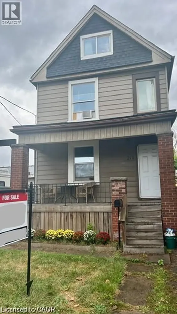 219 Avondale Street Hamilton ON L8L 7C4