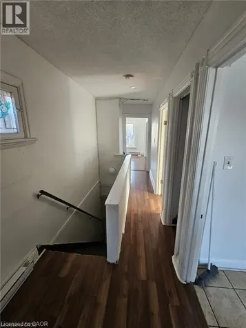219 Avondale Street Hamilton ON L8L 7C4