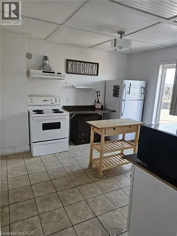 219 Avondale Street Hamilton ON L8L 7C4