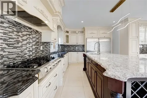 8 Ridgewood Drive Richmond Hill ON L4E 3M1