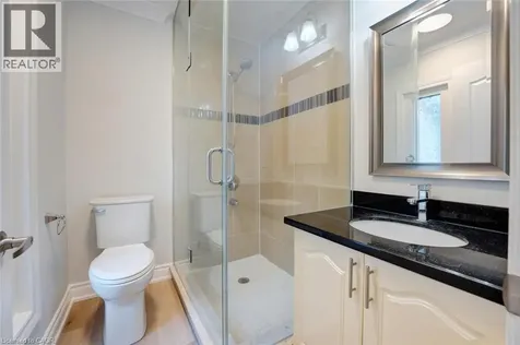 8 Ridgewood Drive Richmond Hill ON L4E 3M1