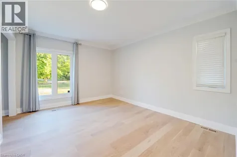8 Ridgewood Drive Richmond Hill ON L4E 3M1