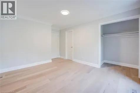 8 Ridgewood Drive Richmond Hill ON L4E 3M1