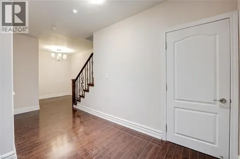 8 Ridgewood Drive Richmond Hill ON L4E 3M1