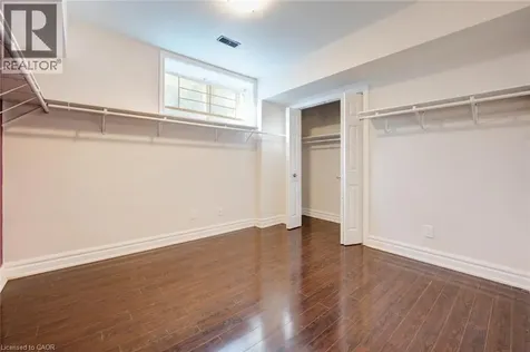 8 Ridgewood Drive Richmond Hill ON L4E 3M1