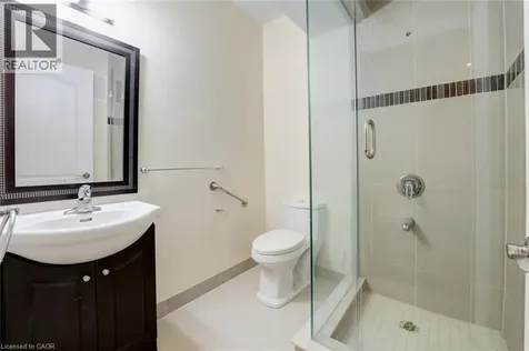 8 Ridgewood Drive Richmond Hill ON L4E 3M1