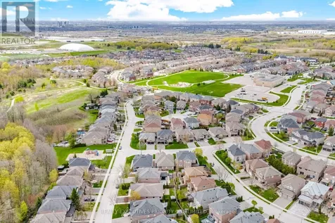 10 Bottero Drive Vaughan ON L6A 3T8