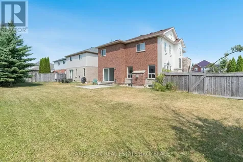 2 Vanessa Drive Orillia ON L3V 7Y8
