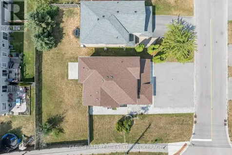 2 Vanessa Drive Orillia ON L3V 7Y8