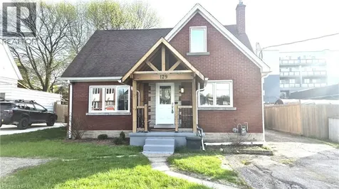 129 Moore Avenue South Waterloo ON N2J 1X4