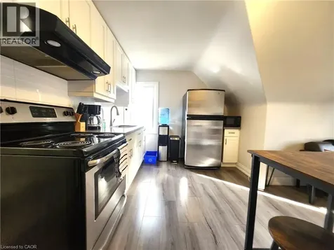 129 Moore Avenue South Waterloo ON N2J 1X4