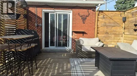 129 Moore Avenue South Waterloo ON N2J 1X4