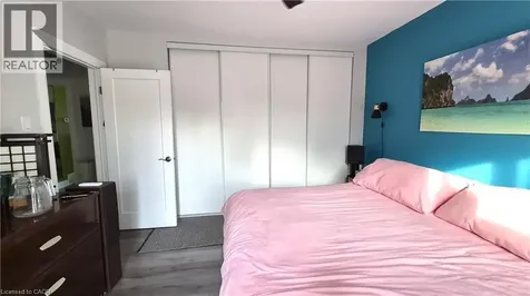 129 Moore Avenue South Waterloo ON N2J 1X4