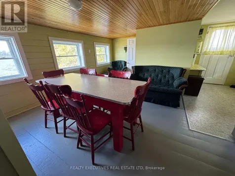 5 Lake Shore Drive East Rideau Lakes ON K0E 1G0