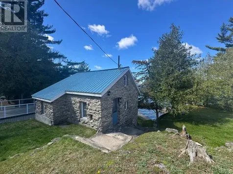 5 Lake Shore Drive East Rideau Lakes ON K0E 1G0
