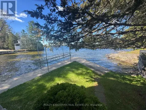 5 Lake Shore Drive East Rideau Lakes ON K0E 1G0