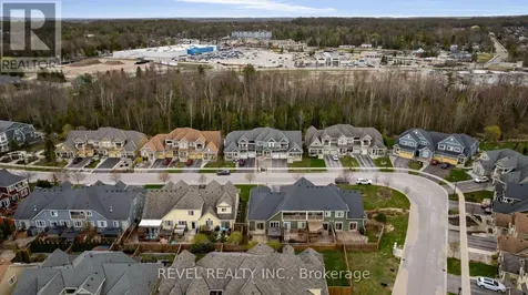42 Sandy Coast Crescent Wasaga Beach ON L9Z 2L1
