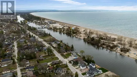 42 Sandy Coast Crescent Wasaga Beach ON L9Z 2L1