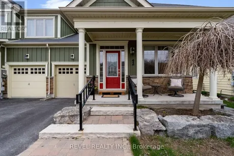 42 Sandy Coast Crescent Wasaga Beach ON L9Z 2L1